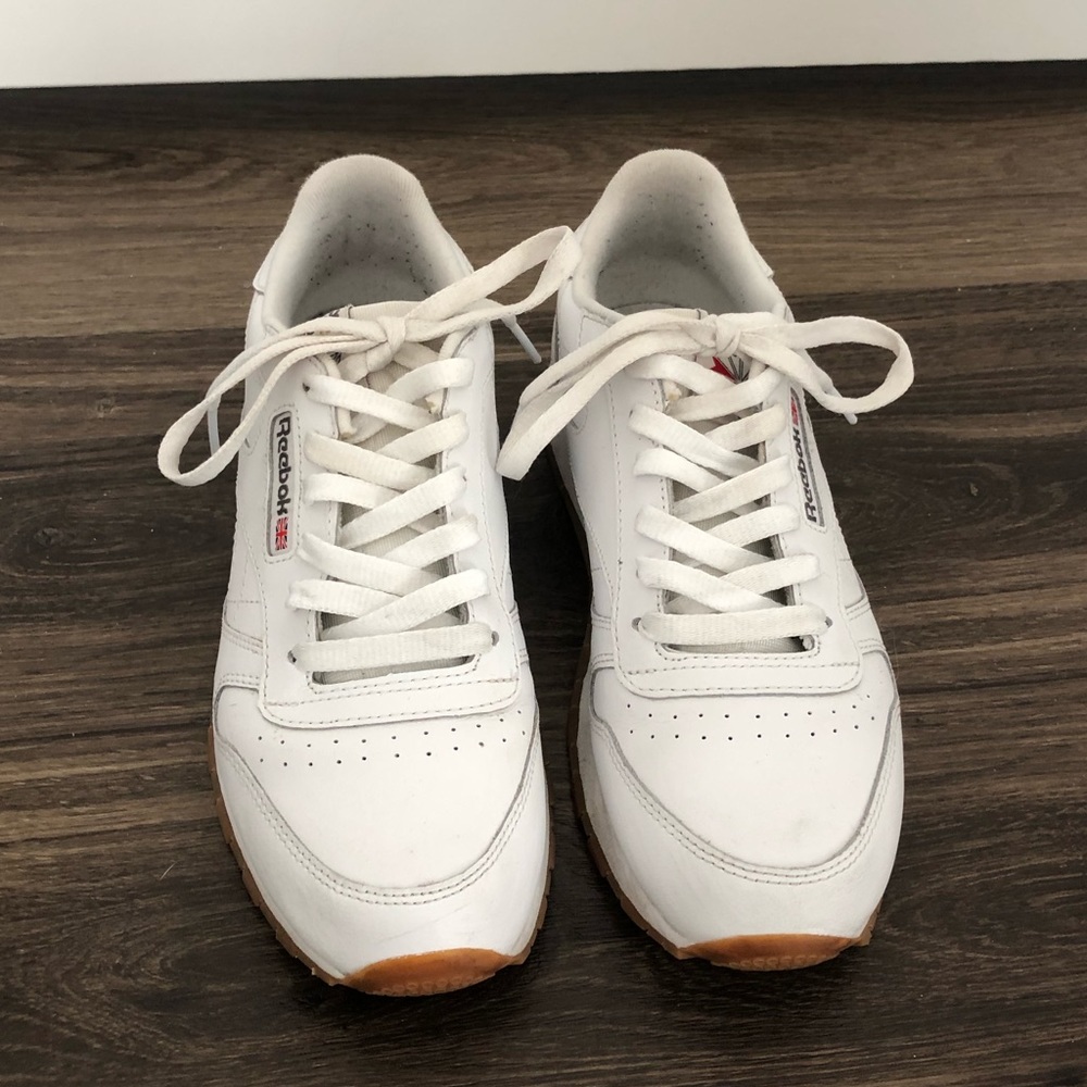 ‼️SOLD‼️White Reebok Sneakers